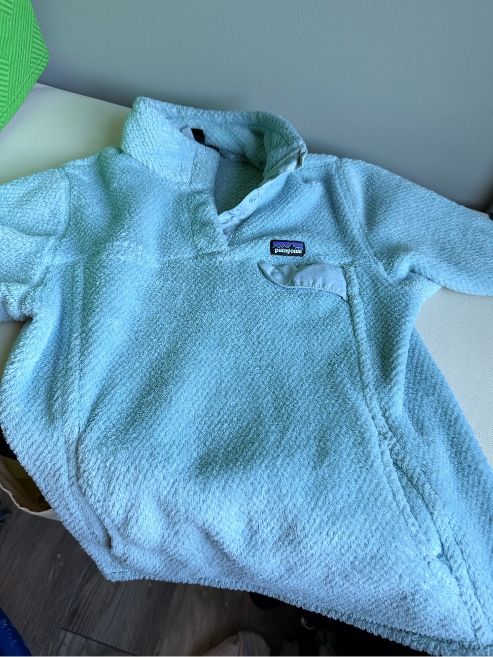 Patagonia youth Light Blue Fleece Pullover Sweater